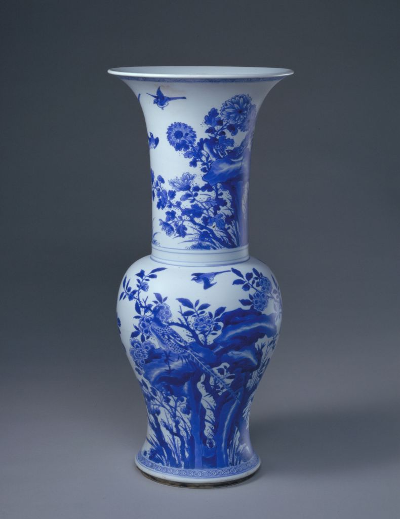 图片[1]-Blue-and-white pheasant and peony phoenix tail statue-China Archive